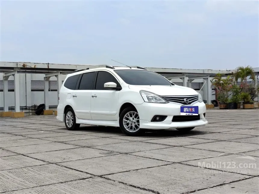 Jual Mobil Nissan Grand Livina 2013 Highway Star 1.5 di DKI Jakarta Automatic MPV Putih Rp 99.000.000