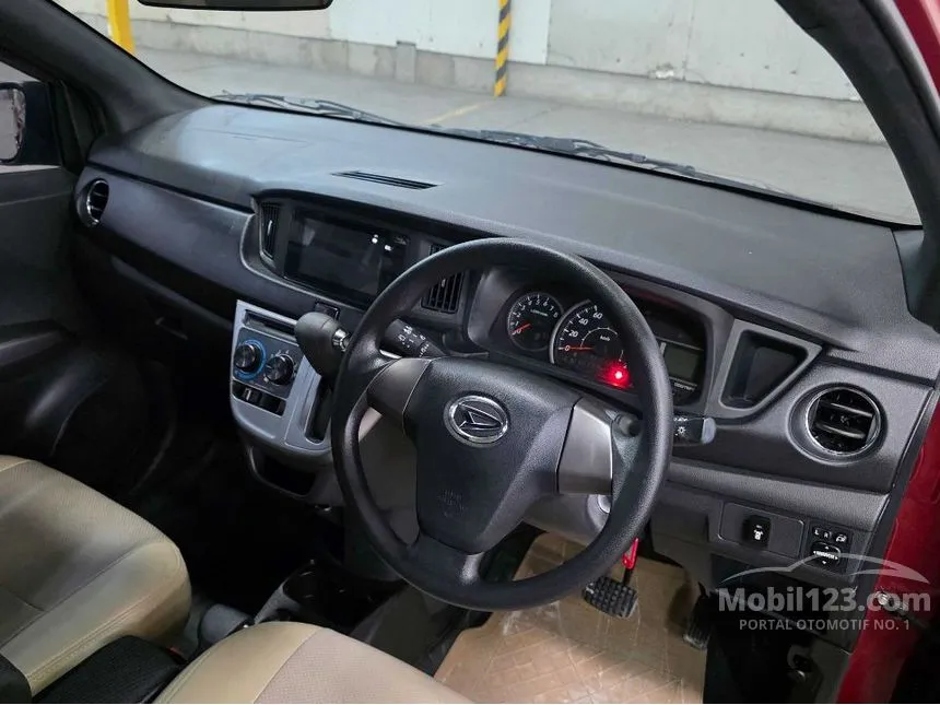 2023 Daihatsu Sigra R Deluxe MPV