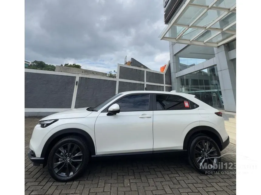 2025 Honda HR-V e:HEV SUV