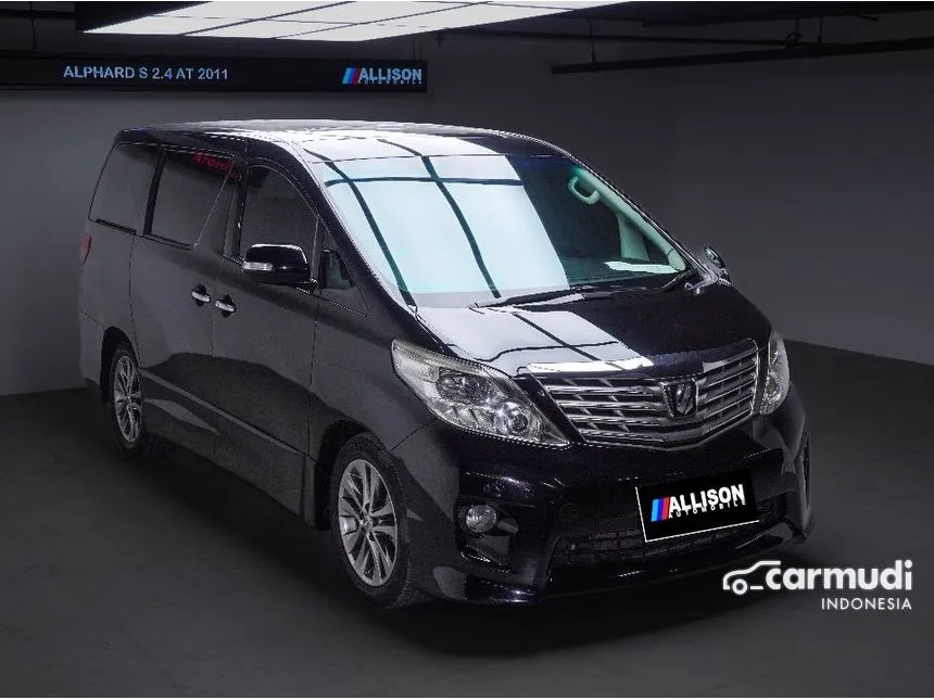 2011 Toyota Alphard S MPV