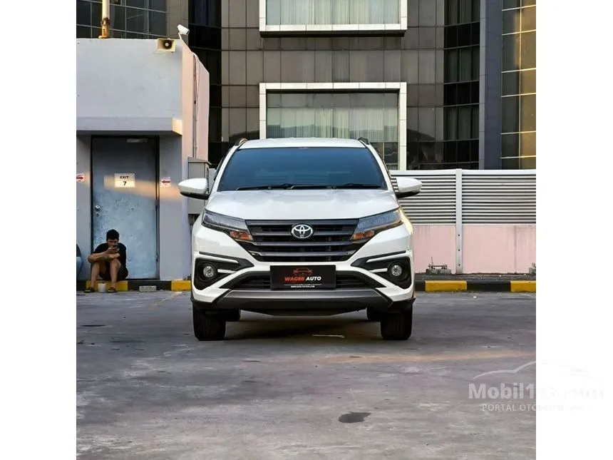 Jual Mobil Toyota Rush 2023 S GR Sport 1.5 di DKI Jakarta Automatic SUV Putih Rp 229.000.000