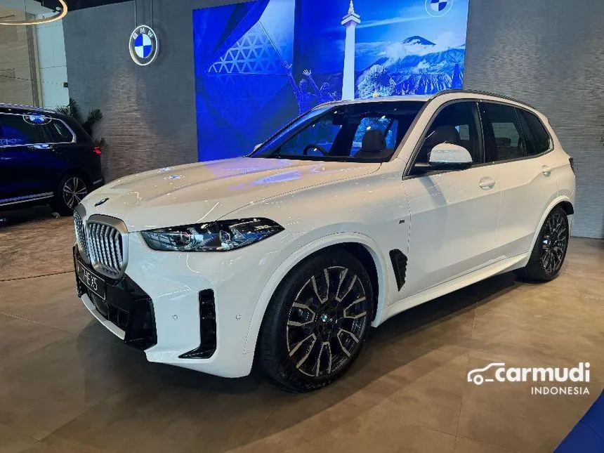 2025 BMW X5 xDrive40i M Sport SUV