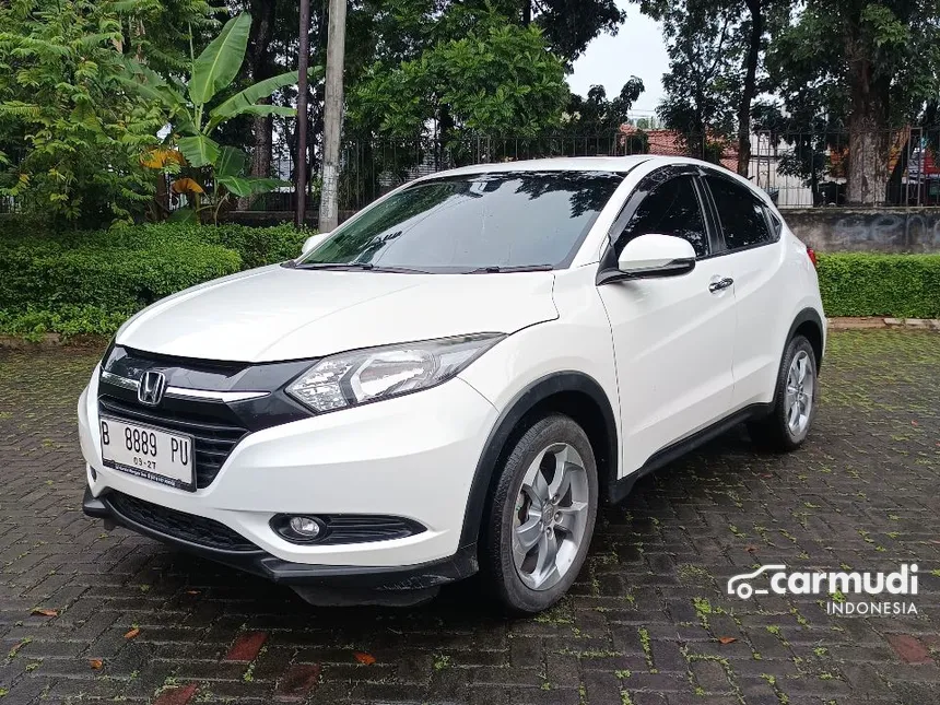 Jual Mobil Honda HR