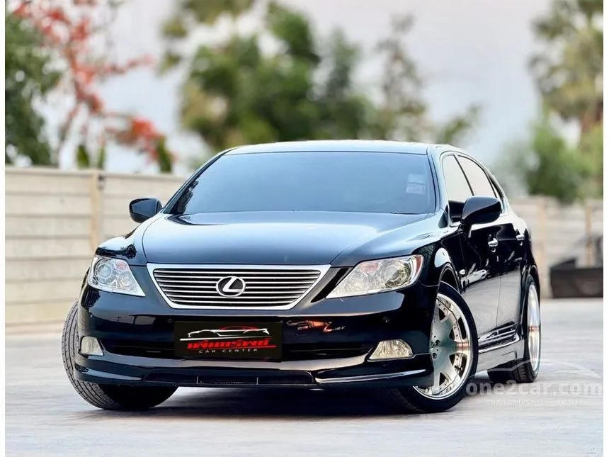 2007 Lexus LS460L Sedan