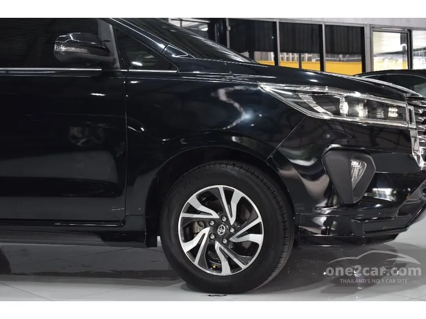 2021 Toyota INNOVA Crysta Wagon