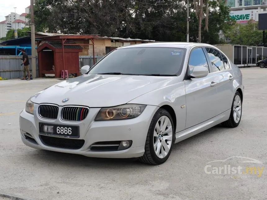 2012 BMW 320i Executive Sedan