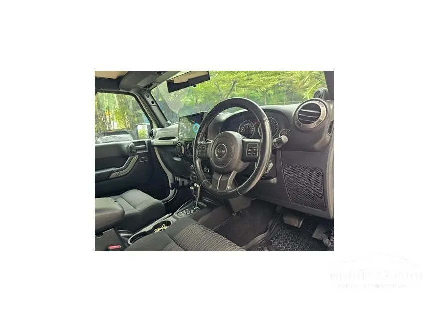 2013 Jeep Wrangler Rubicon Unlimited 4 Door SUV