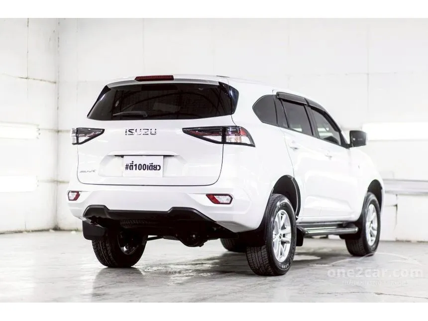 2022 Isuzu MU-X Active SUV