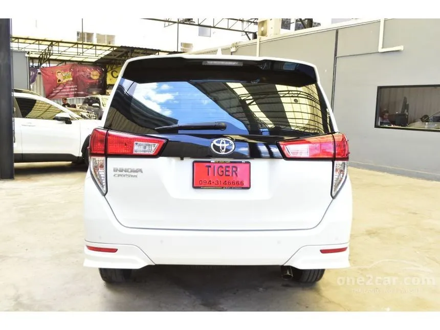 2021 Toyota INNOVA Crysta Wagon