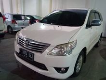 Toyota Kijang Innova 2.5 G 2013 MT Putih like new , Gesit irit , siap pakai , garansi poles dan lain2 nya