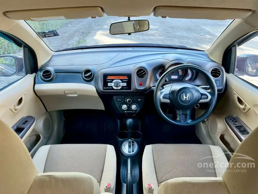 2014 Honda Brio V Hatchback
