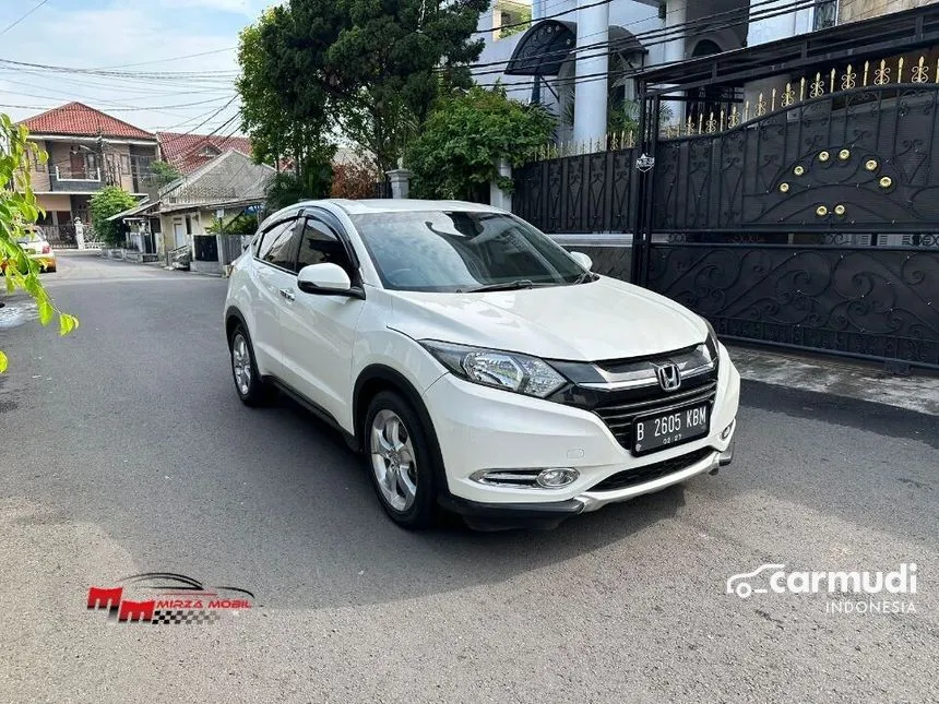 Jual Mobil Honda HR