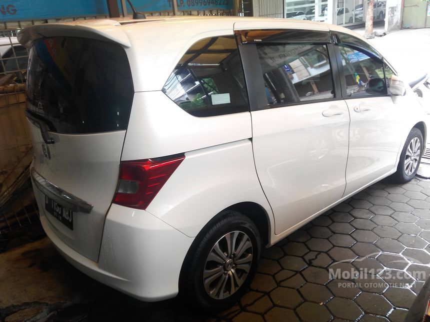 Jual Mobil  Honda  Freed  2013 S 1 5 di Jawa Barat Automatic 