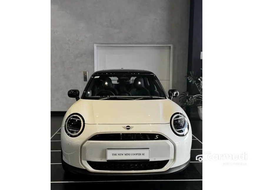 Jual Mobil MINI Cooper 2024 Cooper SE di Jambi Automatic Hatchback Putih Rp 1.101.000.000