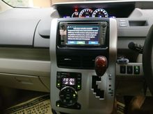 2013 Toyota NAV1 2.0 V MPV khusus pembeli langsung