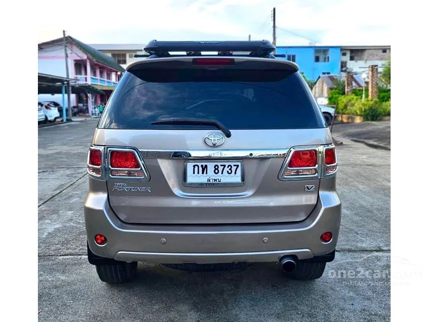 2005 Toyota FORTUNER V SUV