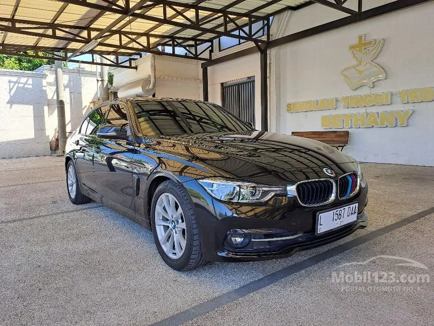 Jual Mobil BMW 320i 2016 Sport 2.0 di Jawa Timur Automatic Sedan Hitam Rp 350.000.000