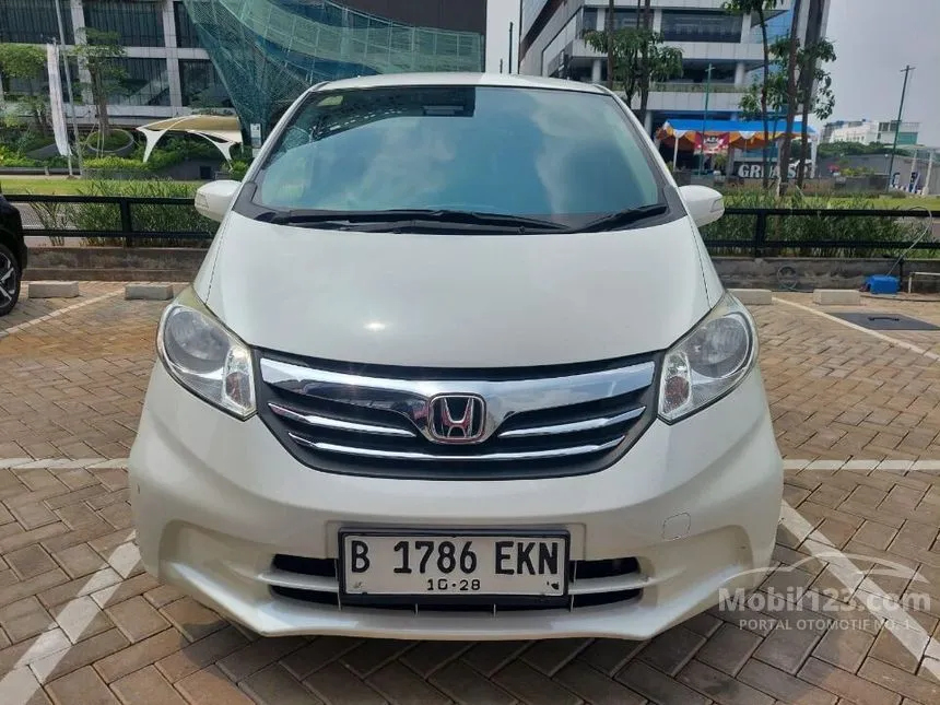 Jual Mobil Honda Freed 2013 S 1.5 di Jawa Barat Automatic MPV Putih Rp 141.000.000