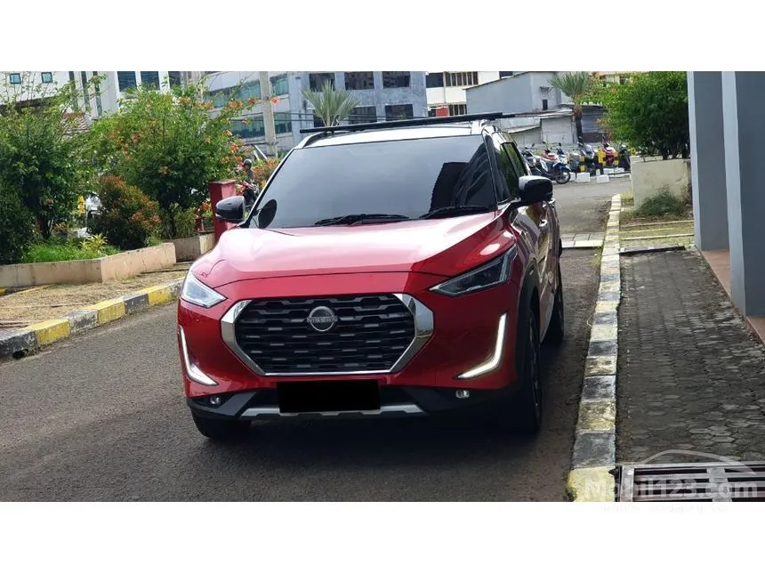 2024 Nissan Magnite Premium (2 Tone) SUV