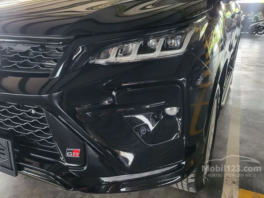 2025 Toyota Fortuner VRZ 4x4 SUV