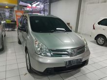 Nissan Grand Livina 1.5 SV 2012 MT Top condition