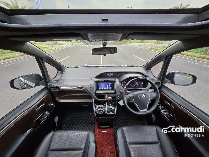 2018 Toyota Voxy MPV