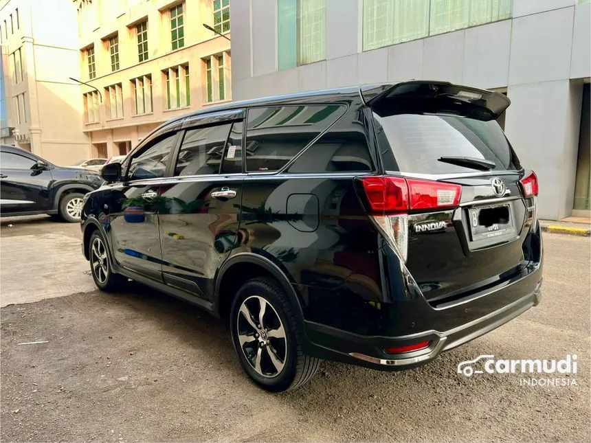 2021 Toyota Innova Venturer Wagon