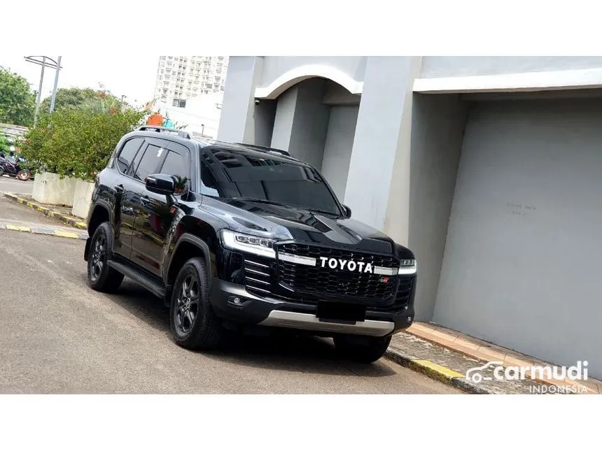 2024 Toyota Land Cruiser 300 GR-S SUV