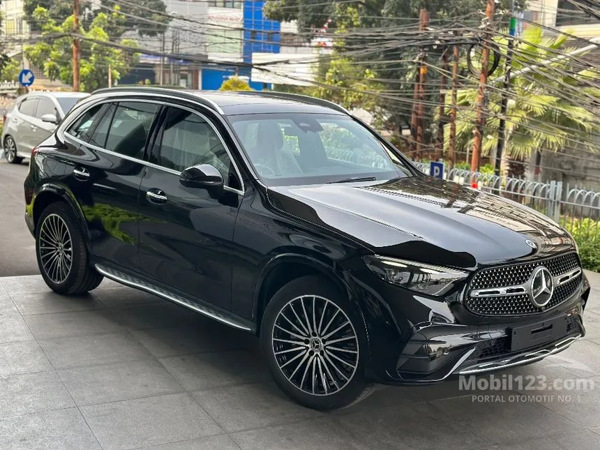 2025 Mercedes-Benz GLC300 AMG Line 4MATIC SUV