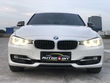 2015 BMW 320i 2.0 Sport Sedan
