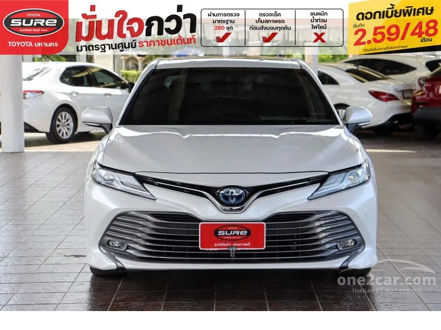 2019 Toyota CAMRY Hybrid Premium Sedan
