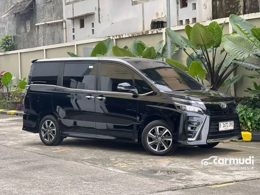 2018 Toyota Voxy MPV