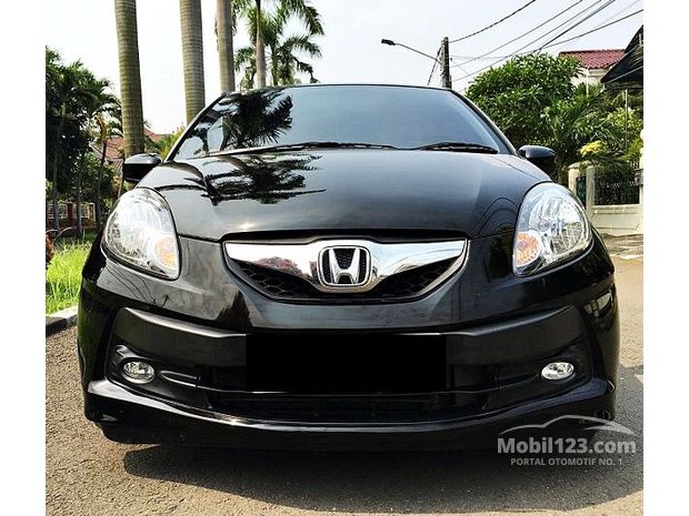 Honda Brio Mobil bekas dijual di Dki-jakarta Indonesia 