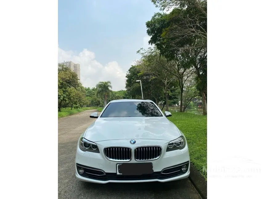 Jual Mobil BMW 528i 2015 Luxury 2.0 di Jawa Barat Automatic Sedan Putih Rp 469.000.000