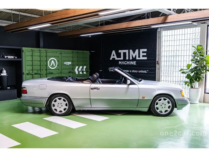 1995 Mercedes-Benz E220 Convertible