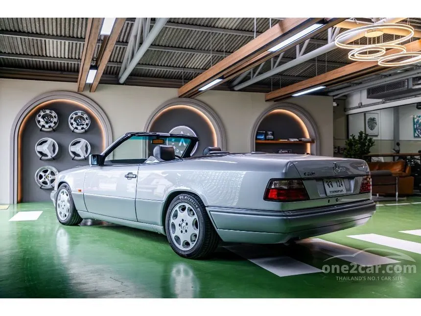 1995 Mercedes-Benz E220 Convertible