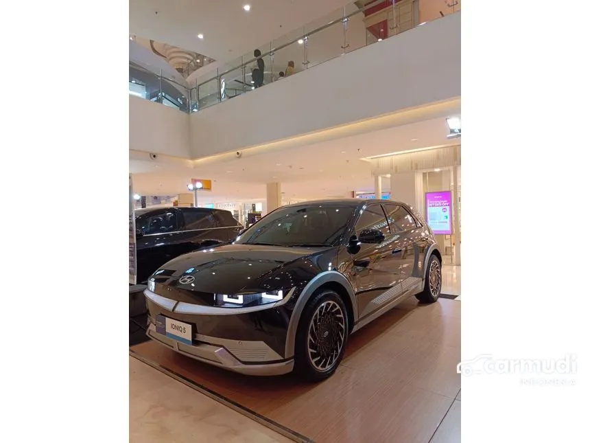 Jual Mobil Hyundai IONIQ 5 2024 Long Range Signature di DKI Jakarta Automatic Wagon Hitam Rp 699.000.000