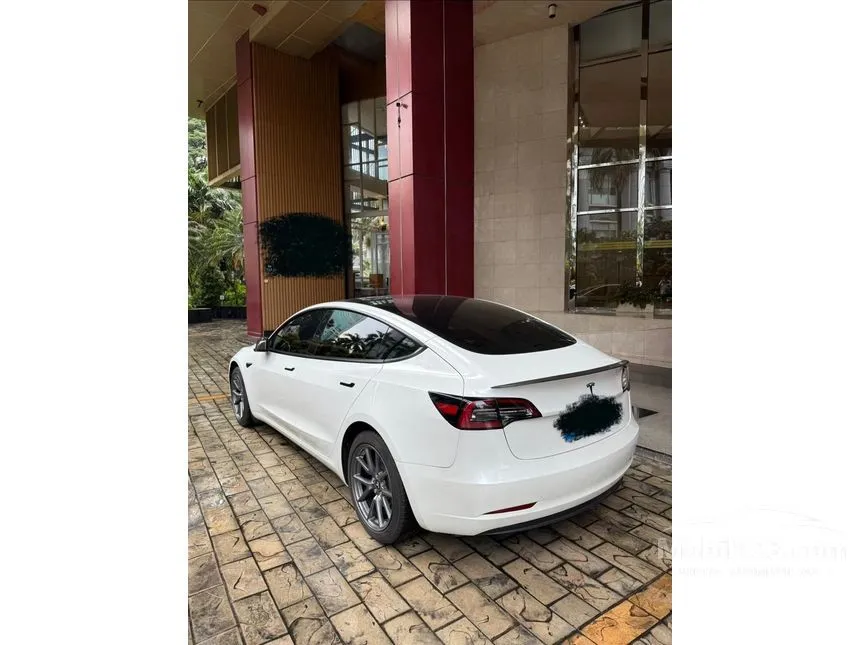 2021 Tesla Model 3 Long Range Sedan