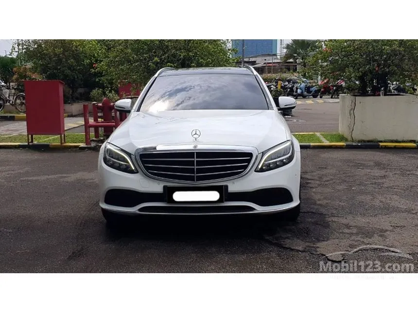 2019 Mercedes-Benz C200 Estate Exclusive Line Wagon