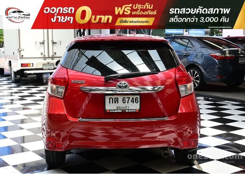 2015 Toyota YARIS G Hatchback