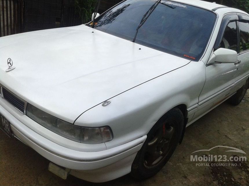 Jual Mobil  Mitsubishi  Eterna  1990 2 0 di Jawa Barat Manual 