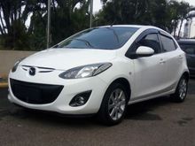 Mazda 2 1.5 V Hatchback 2013 full ori