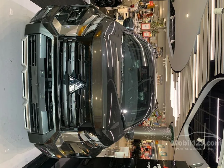 Jual Mobil Mitsubishi Xpander Cross 2024 Premium 1.5 di Banten Automatic MPV Abu