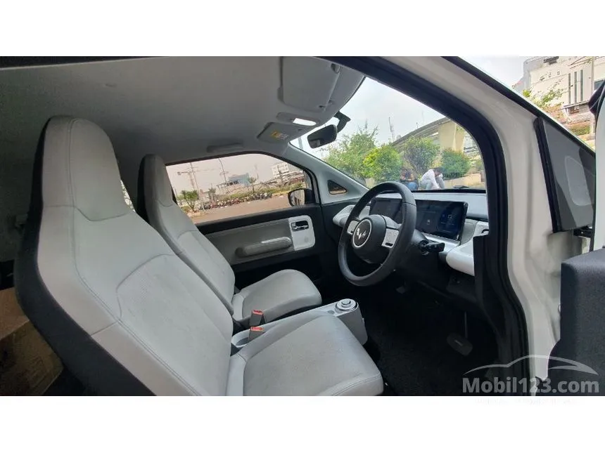 2023 Wuling Air EV Long Range Hatchback