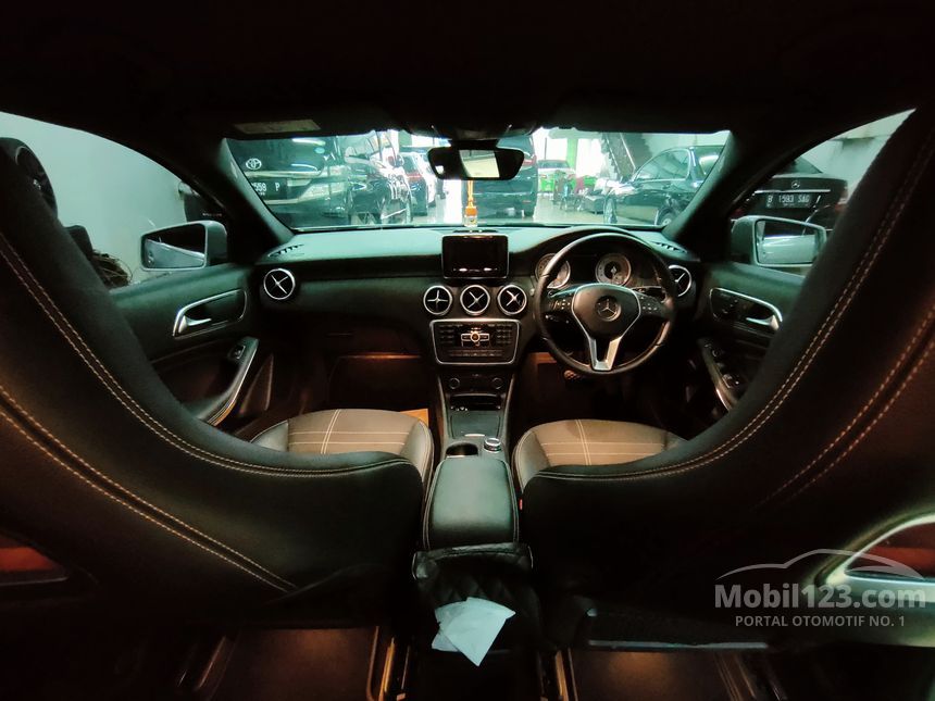 2014 Mercedes-Benz A200 Urban Hatchback