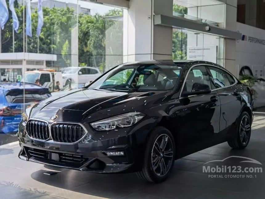 Jual Mobil BMW 218i 2023 Sport Line 1.5 di DKI Jakarta Automatic Gran Coupe Hitam Rp 880.000.000