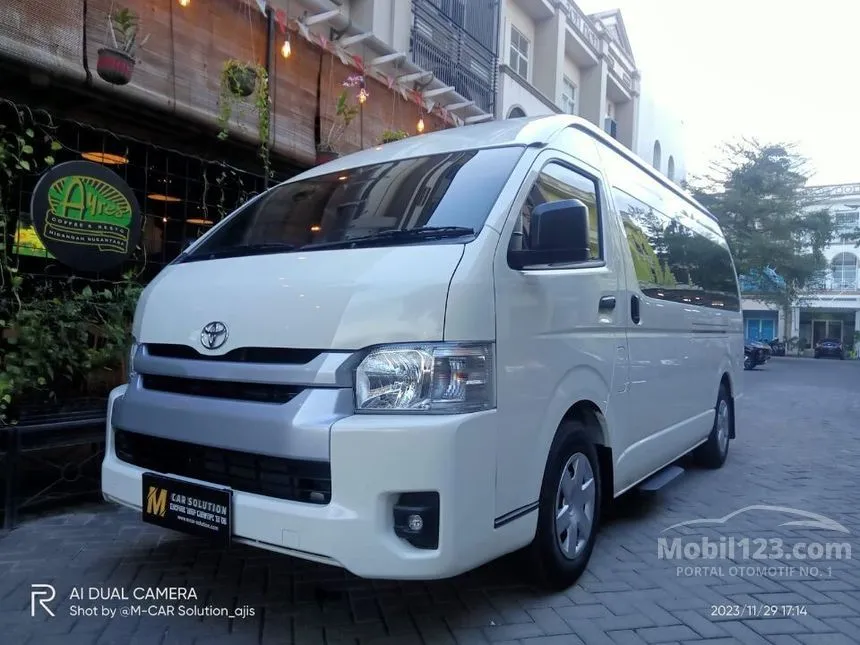 Jual Mobil Toyota Hiace 2024 Commuter 3.0 di DKI Jakarta Manual Van Wagon Putih Rp 595.000.000