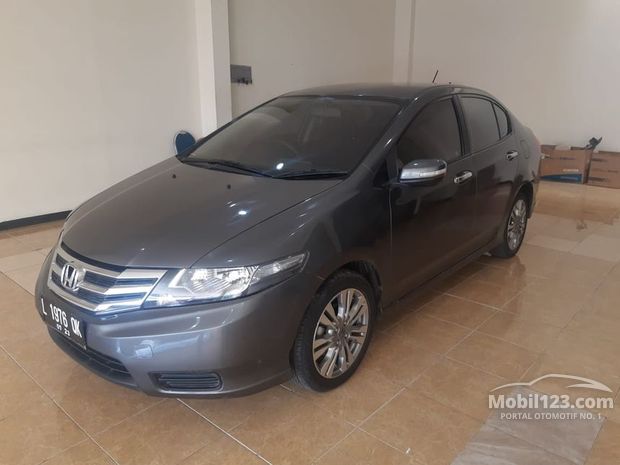 Honda City Mobil Tahun 2010 bekas dijual di Jawa-timur 