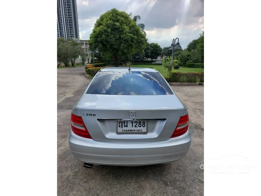 2012 Mercedes-Benz C200 CGI Elegance BlueEFFICIENCY Sedan