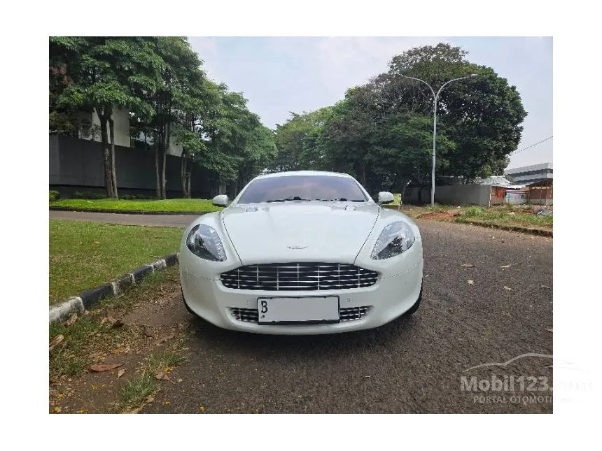 2011 Aston Martin Rapide Hatchback